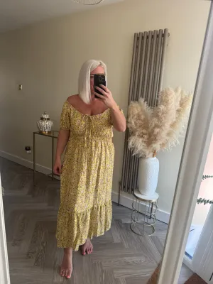 The peasant ditzy dress